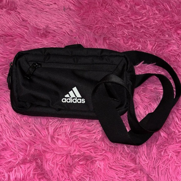 Adidas Versatile Essential Waist Pack Bag - Picture 2 of 7